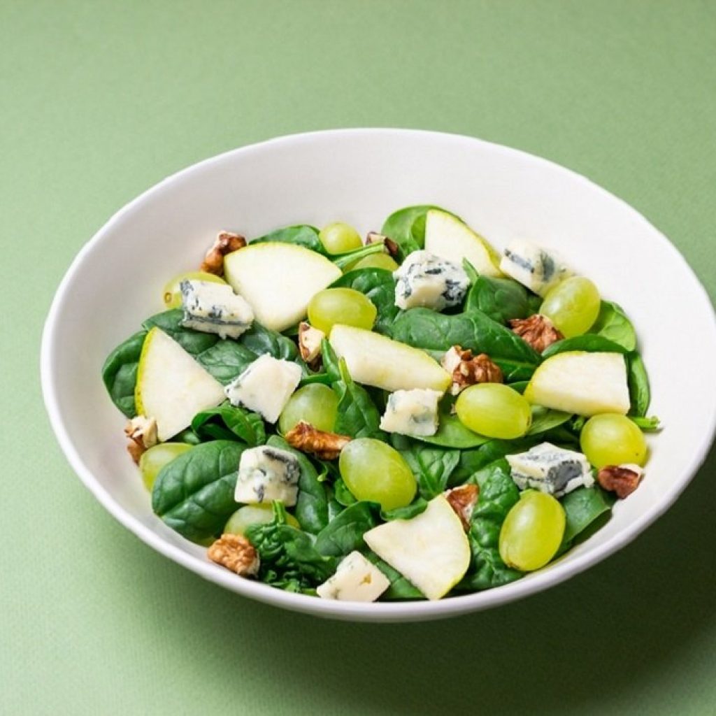 Pear and Gorgonzola Salad with Maple Vinaigrette