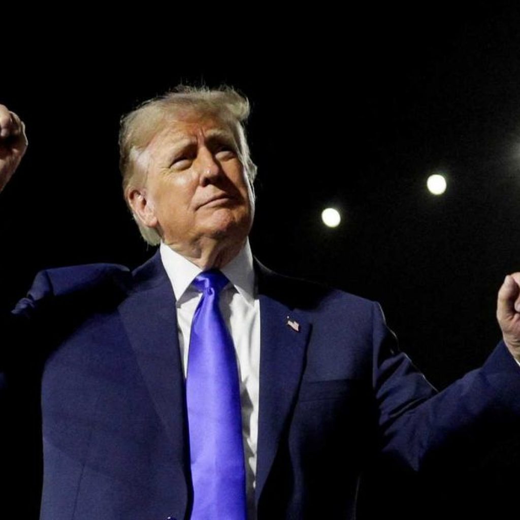 Conservative admits surprise at GOP’s willingness to
‘humiliate themselves’