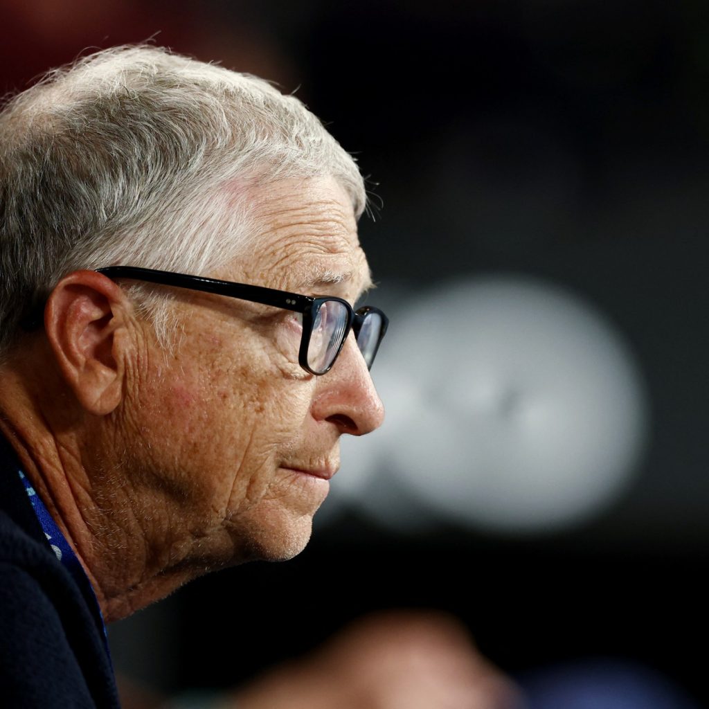 Bill Gates says AI without regulation is ‘completely
irresponsible’