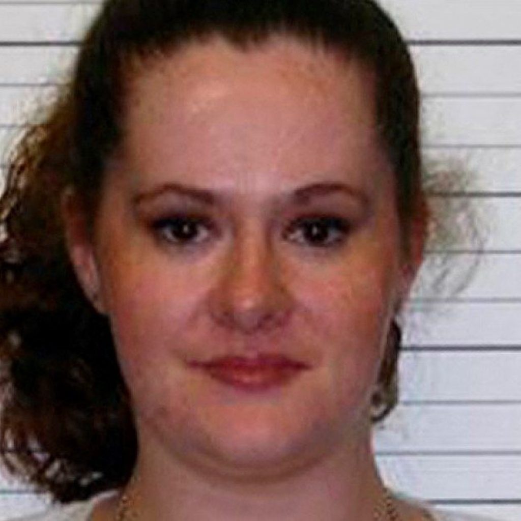 Christa Pike seeks firing squad, not lethal injection:
Inside US executions