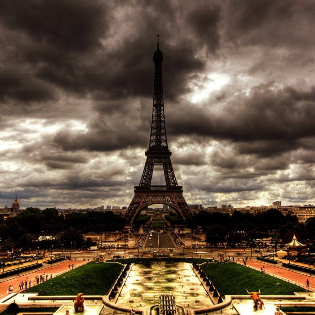 UBS CEO warns ‘hard measures’ are needed to tackle French
debt crisis, as turmoil worsens
