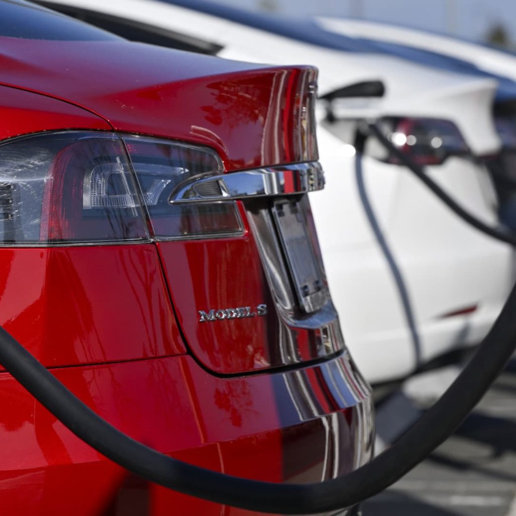 China and Europe agree to cut Chinese hybrid vehicle exports
by half
