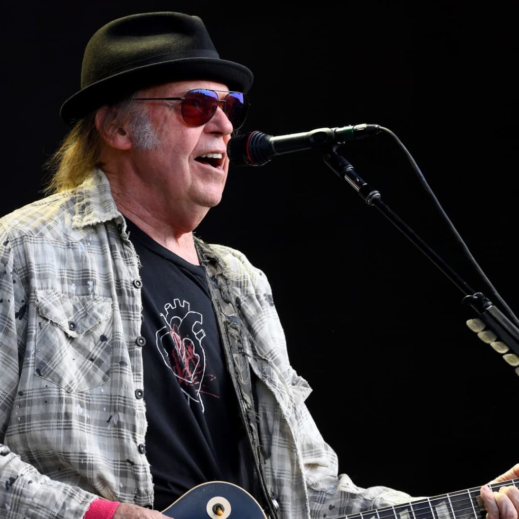 Neil Young sues Trump committee for $10M for playing
‘Rockin’ in the Free World’ at rally