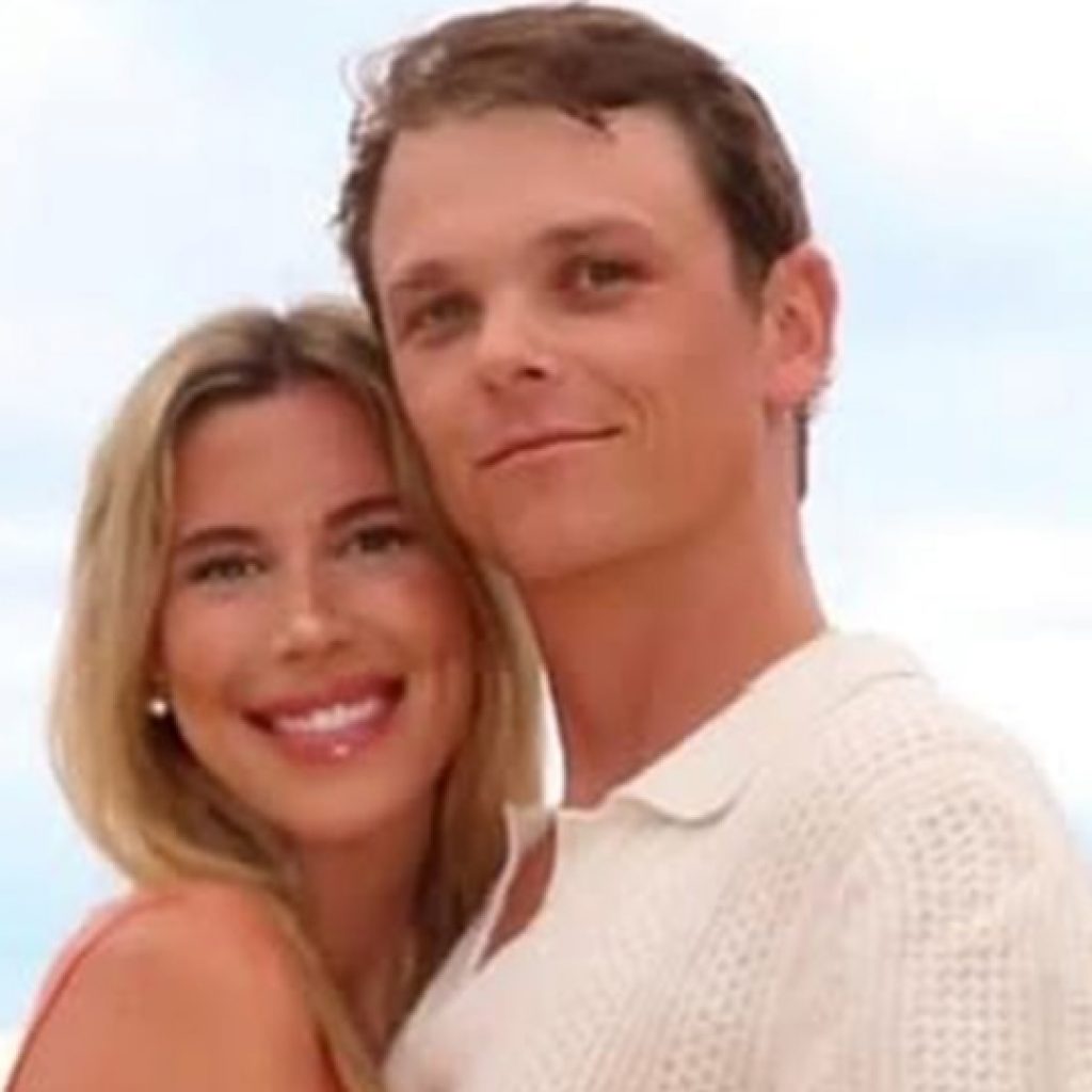 Rob Lowe’s Son Matthew Lowe Marries Emily Markus in
California Wedding