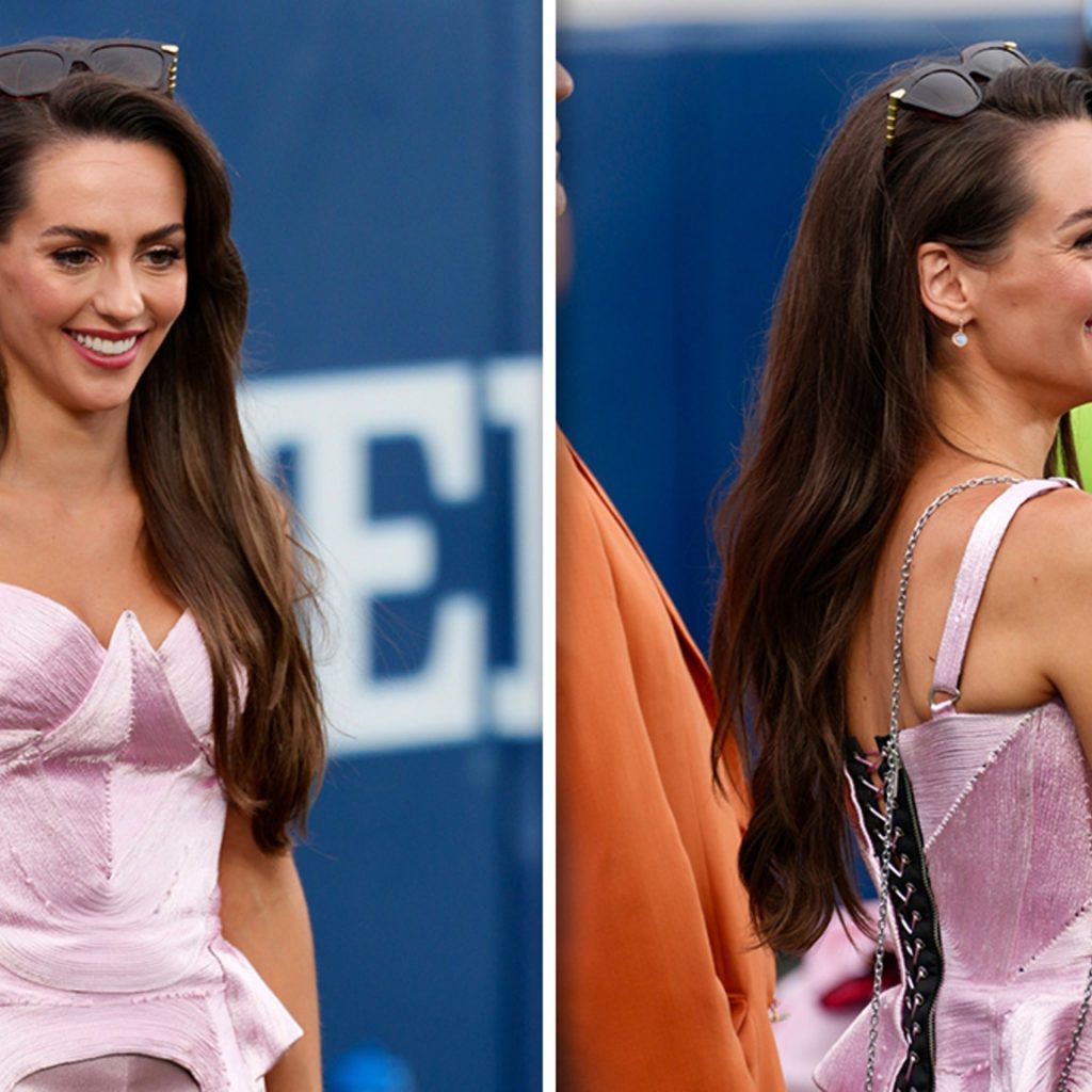 Jordon Hudson Is Pretty In Pink For ‘Mean Girls’ Day
Supporting Bill Belichick At Game