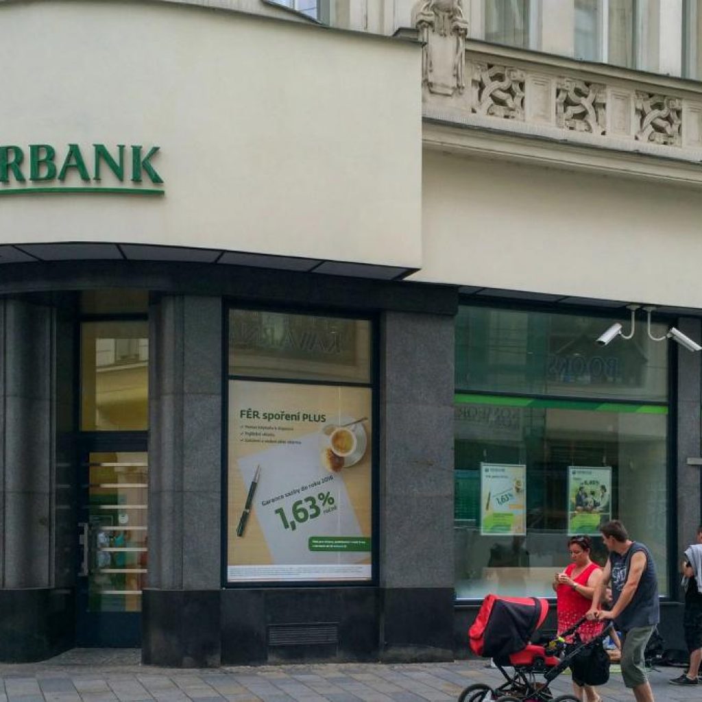 Russia’s largest bank Sberbank secures approval to trade
crypto