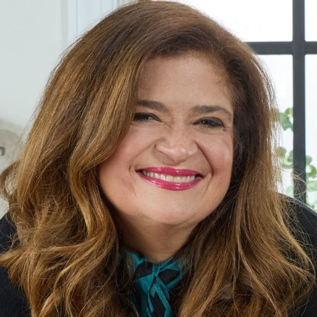 Hosting Thanksgiving? Alex Guarnaschelli Has the Tools You
Need