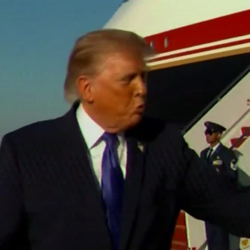 ‘Way Out Of Shape!’: Trump Attacks Reporter’s Weight In
Bizarre Tarmac Meltdown