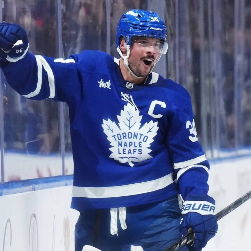Versteeg: ‘You can tell when Matthews is confident and
possibly healthy’
