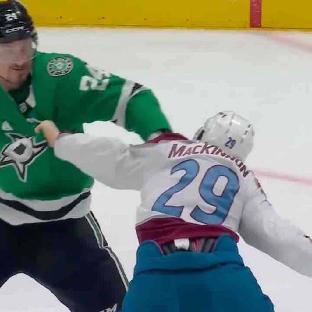Avalanche’s MacKinnon and Stars’ Hintz square off in intense
fight