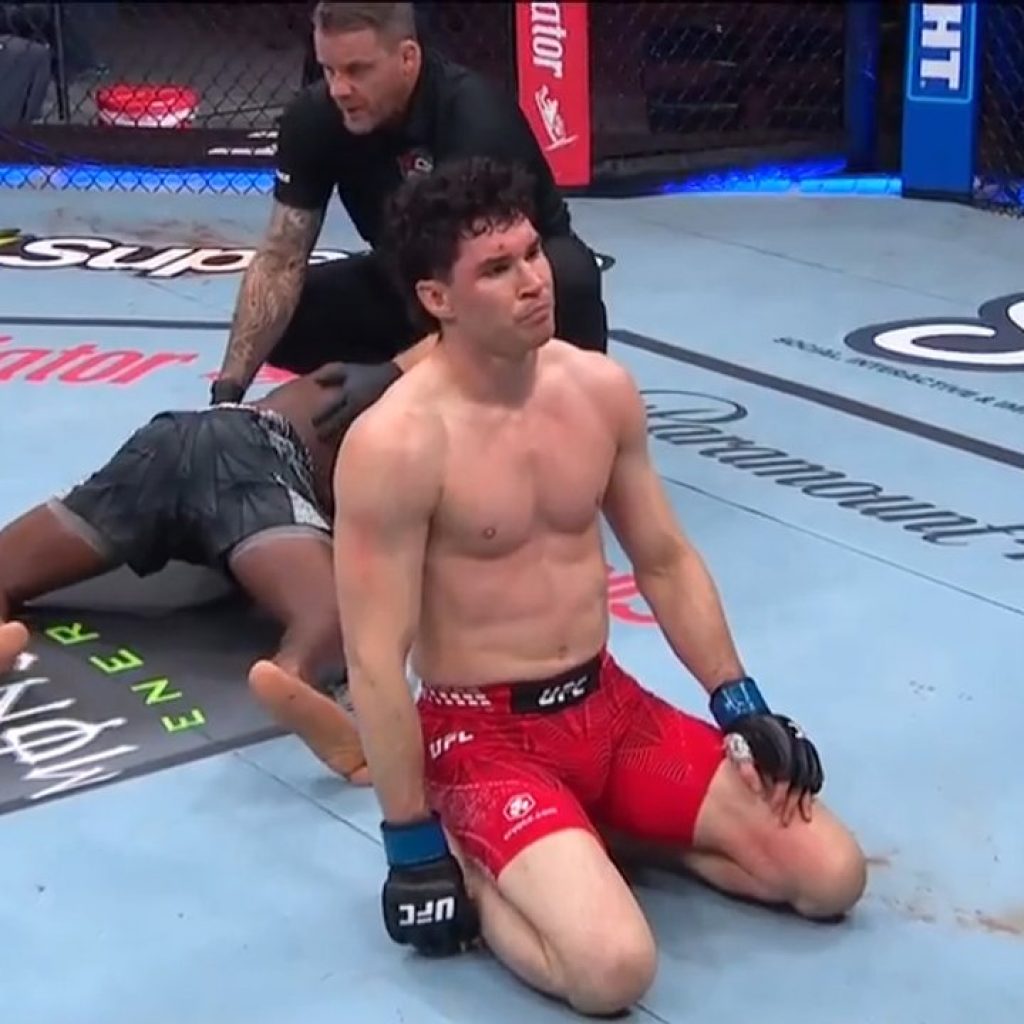 Malott sleeps Buckley with second-round knee KO