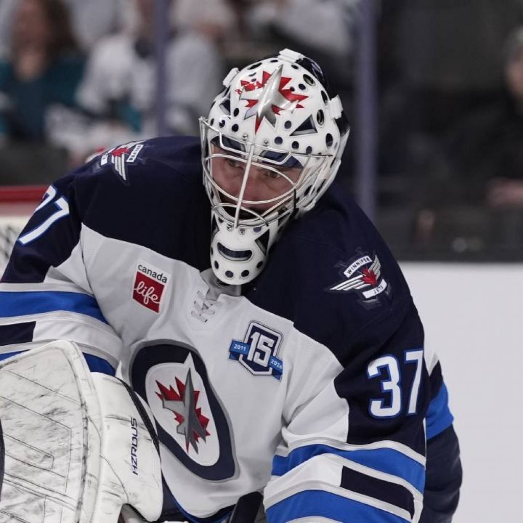 How Hellebuyck acquisition puts Devils ‘firmly in pursuit’
of division