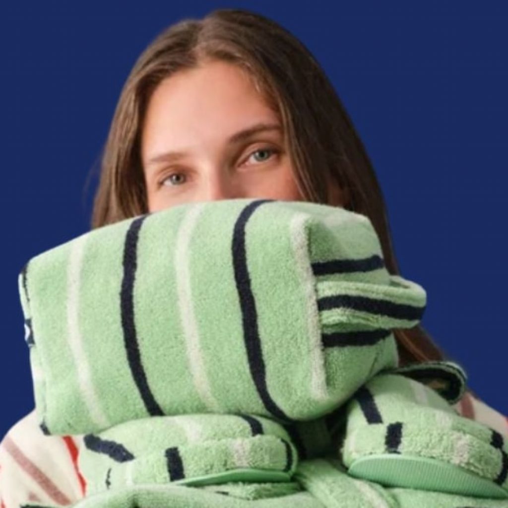 The Best Cozy Holiday Gifts for Anyone Who Loves to
Lounge