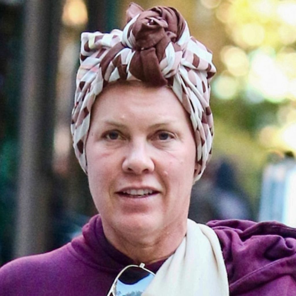 Pink’s Reaction to Her No-Makeup Photo Will Make You Raise a
Glass