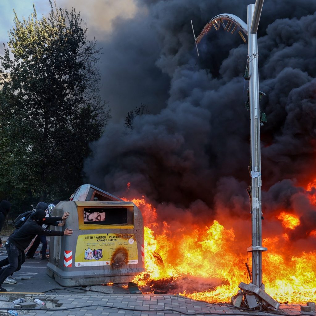 Fire erupts at Albania’s Education Ministry as protests
enter third day