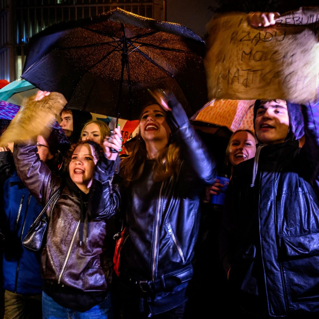 Thousands protest across Poland for access to free and legal
abortions
