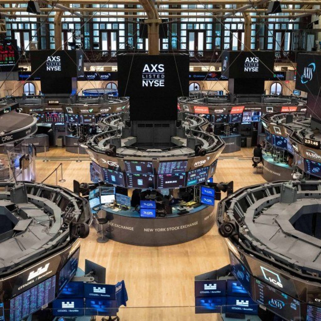 Global stock markets rise as investors continue to bet on
AI