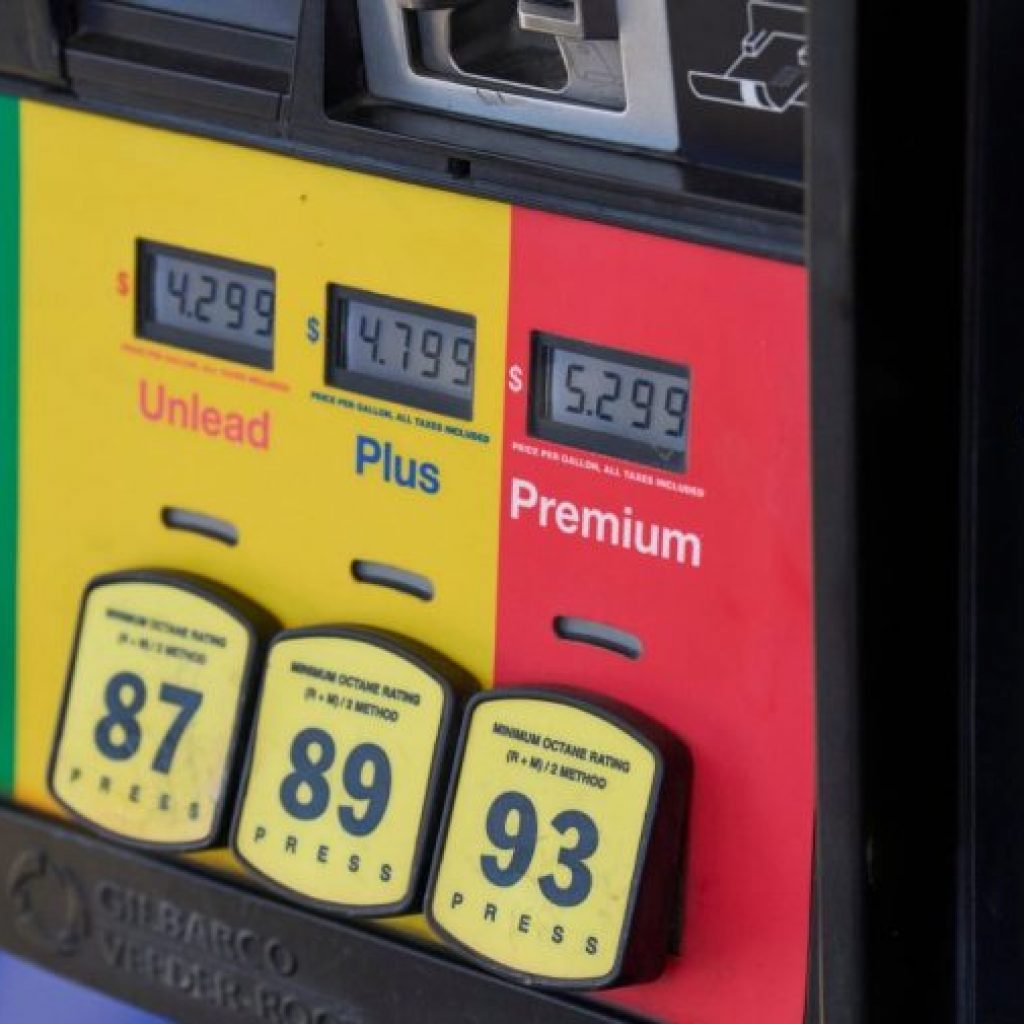 Federal Reserve’s preferred measure of inflation rose
slightly in September