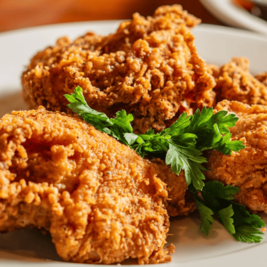 4 Restaurant Chains With the Best Chicken Fried Chicken, According to Chefs