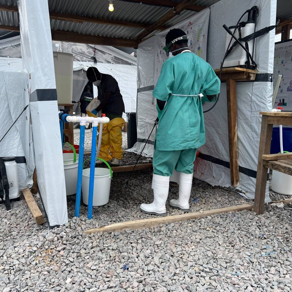 Ebola spreads in eastern DRC as Kenya confirms imported
case