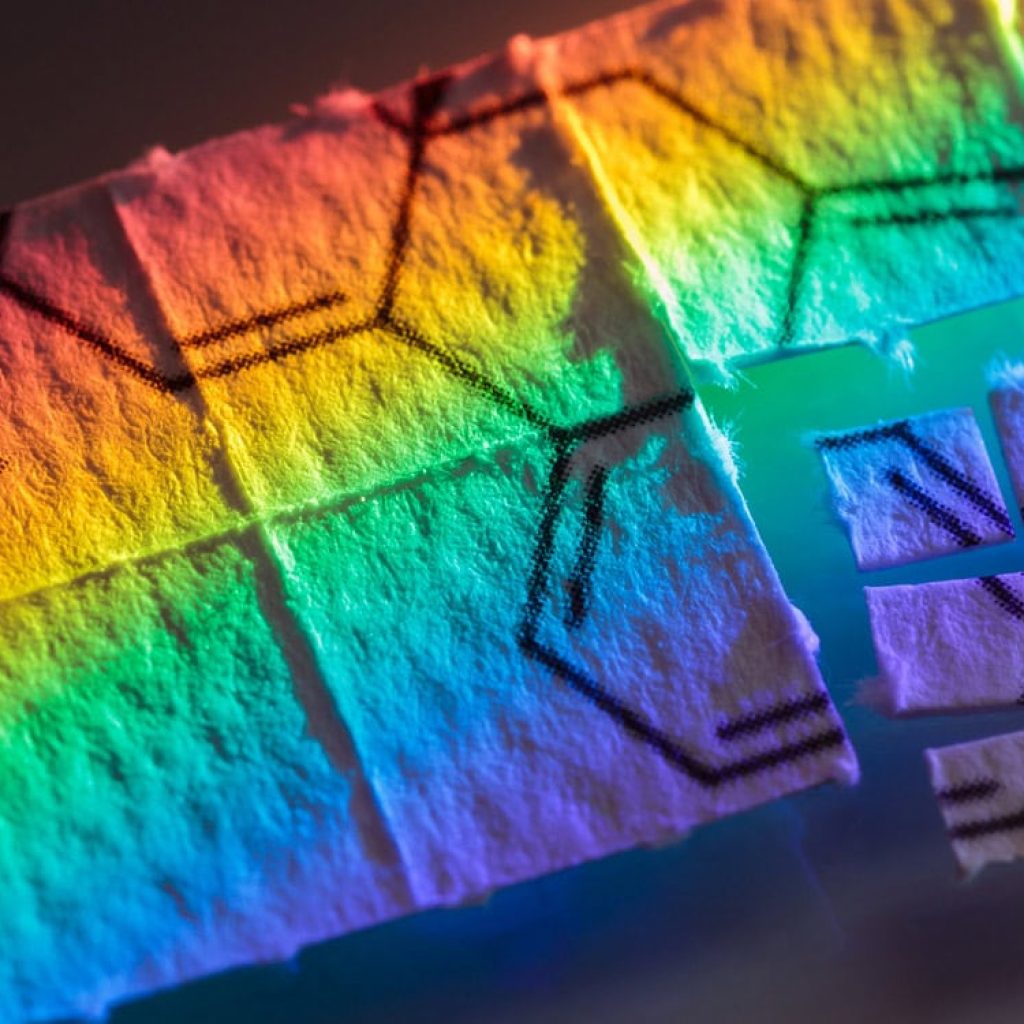 Psilocybin appears to strengthen this optical illusion, but LSD microdoses do not