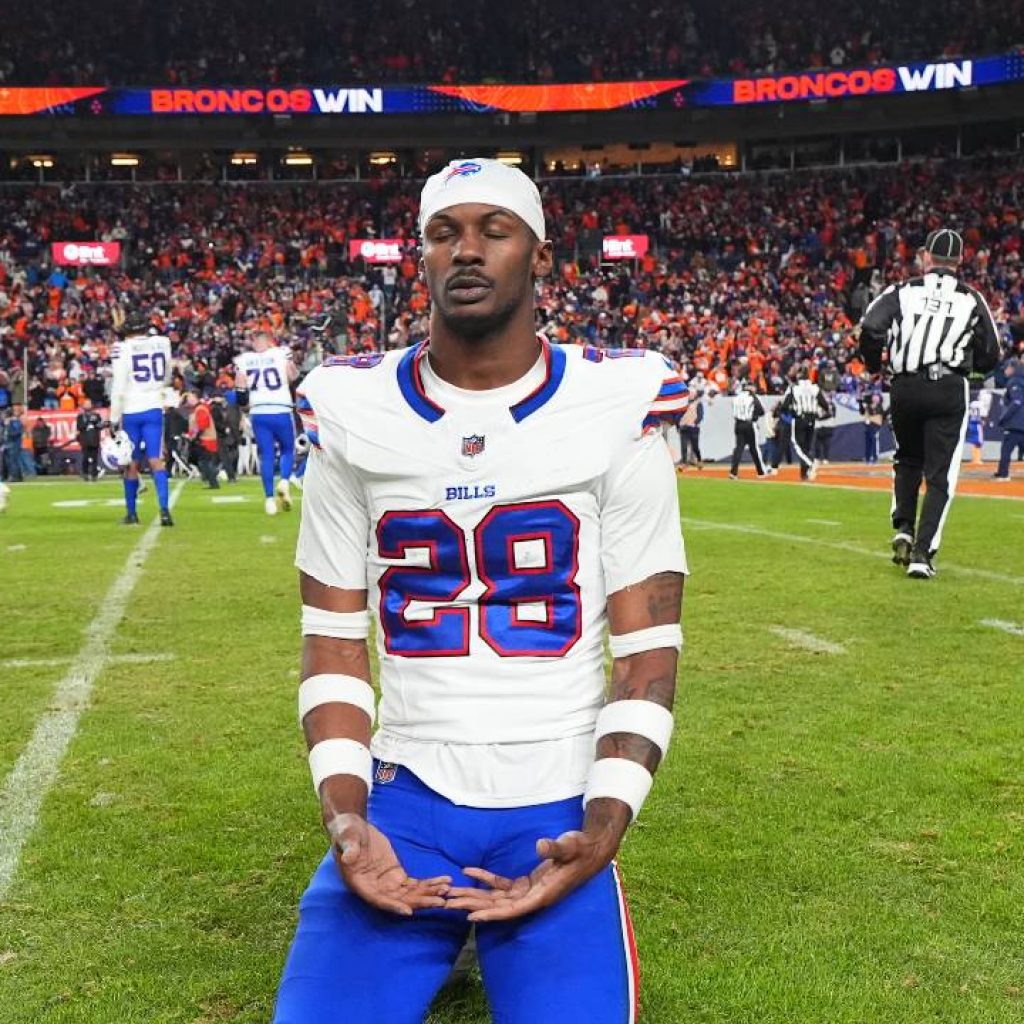 NFL suspends second Bills DB for spitting, though Sam
Franklin denies