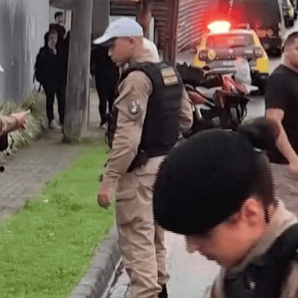 Brazil police rescue 13 children taken hostage at
kindergarten