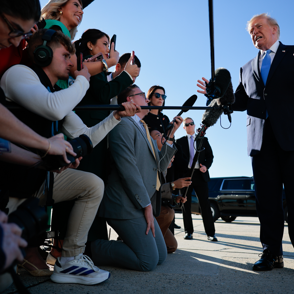 Trump Has Lost the Foreign-Policy Debate