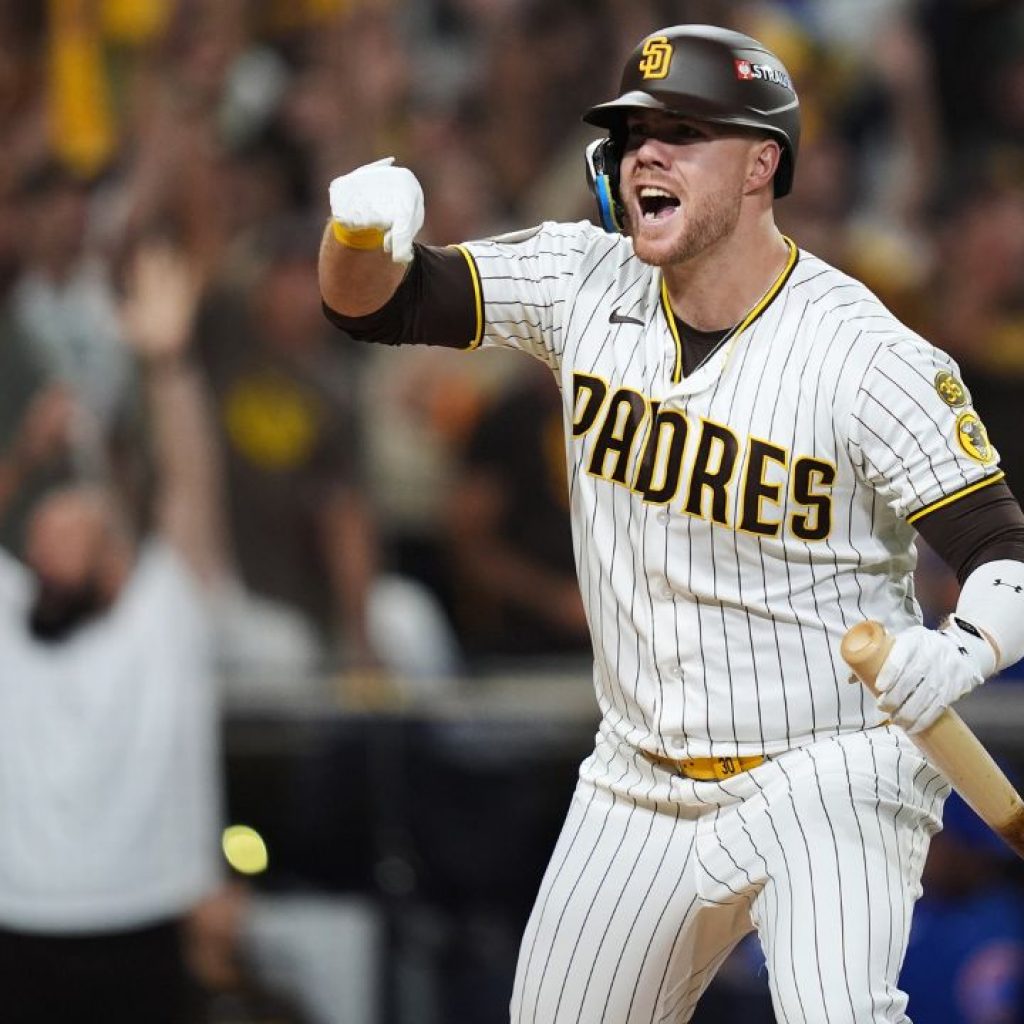 Padres complete two-game sweep of Cubs, book spot in
NLDS