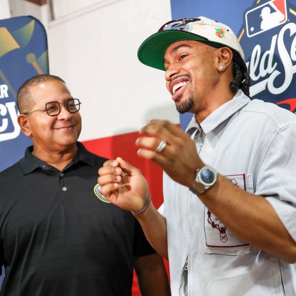 Mets’ Francisco Lindor wins Roberto Clemente Award for
humanitarian work