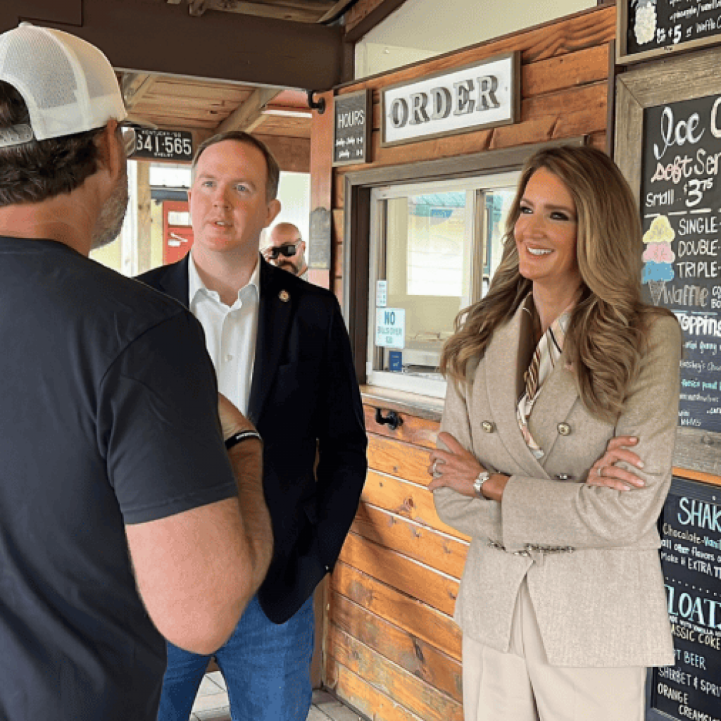 Kelly Loeffler visits Harris County to highlight small
business loan impact
