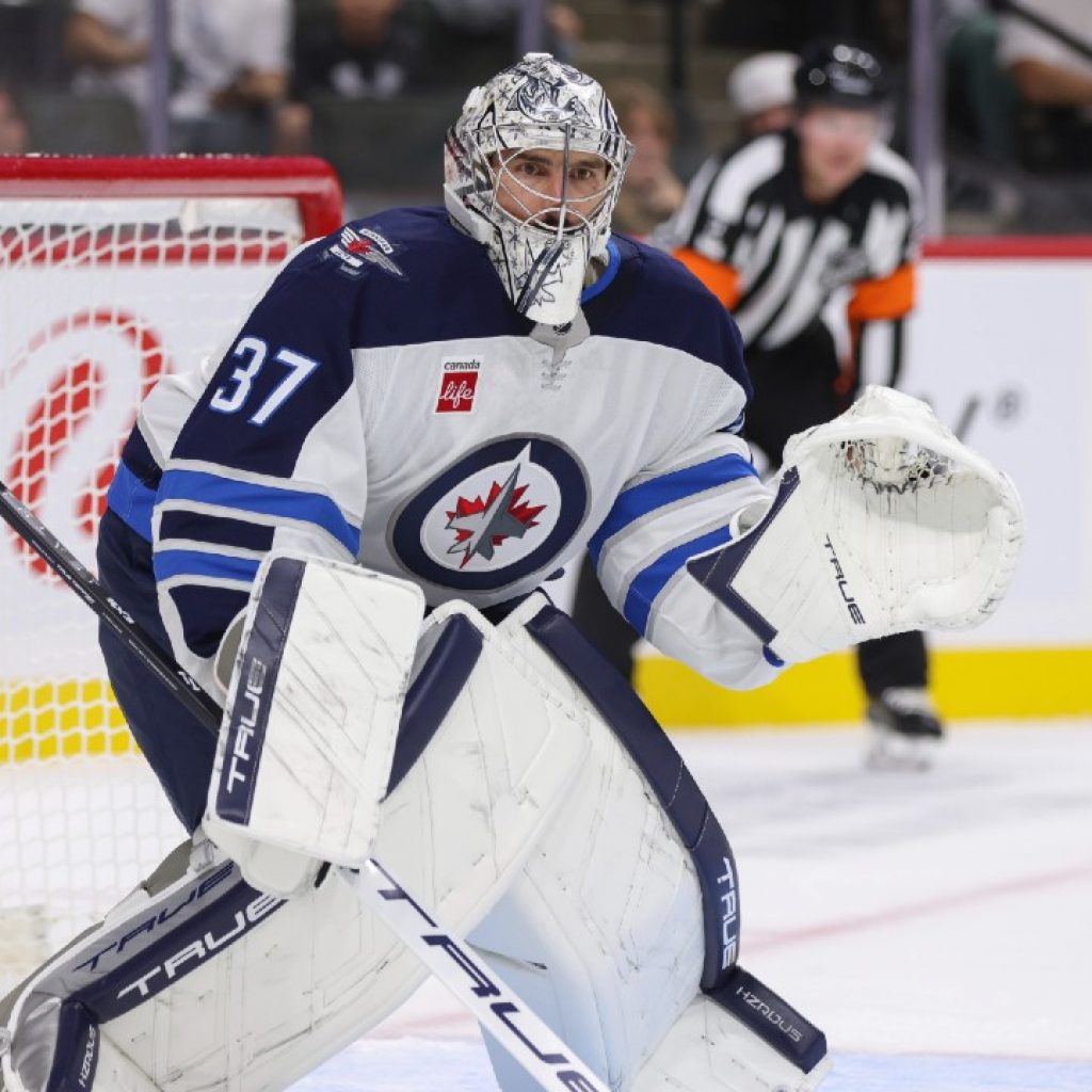 What we learned from Connor Hellebuyck’s first weekend with
the Devils