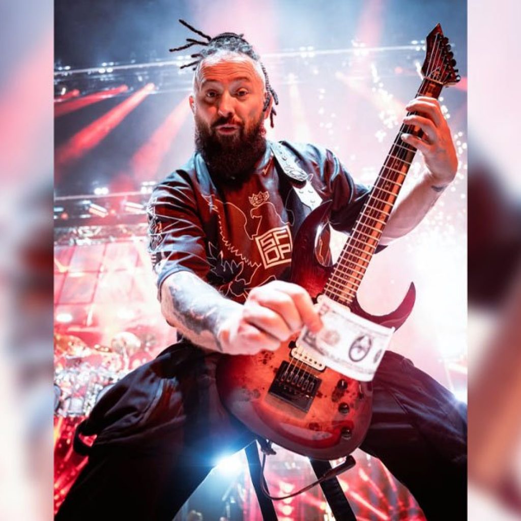 ZOLTÁN BÁTHORY OF FIVE FINGER DEATH PUNCH IS COMMITTED TO
HIS MUSIC, COMMUNITIES, AND JUDO