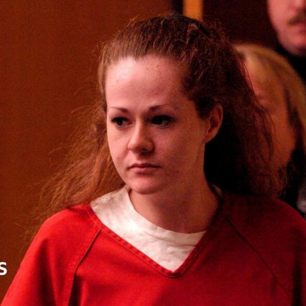 Christa Pike discharged from hospital and returned to
prison, her lawyers say