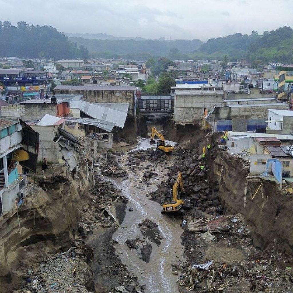 How the 2026 Super El Niño and Climate Change Are
Related