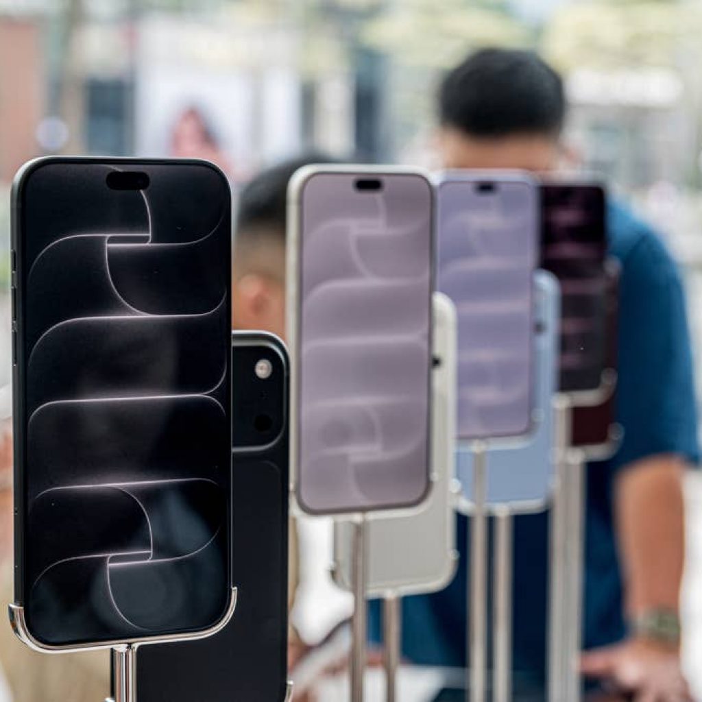 MKBHD drops a blunt verdict on Apple’s $1,999 iPhone Duo