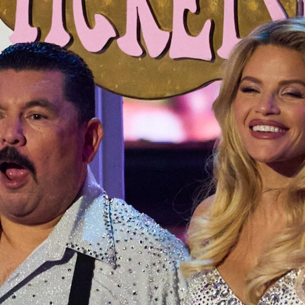 DWTS’ Witney Carson Slams Rumors About Guillermo Rodriguez
Partnership