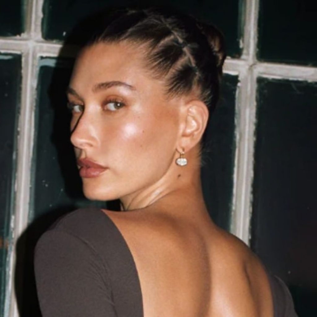 Hailey Bieber X Adanola Will Turn You Into a Pilates
Ballerina