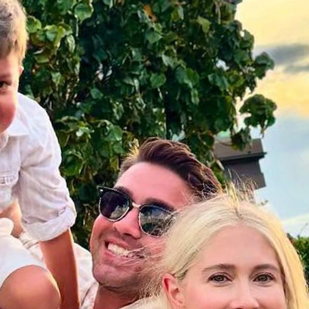 Influencer Jennifer Burnham Shares Cause of Death for Son
Baxter, 4