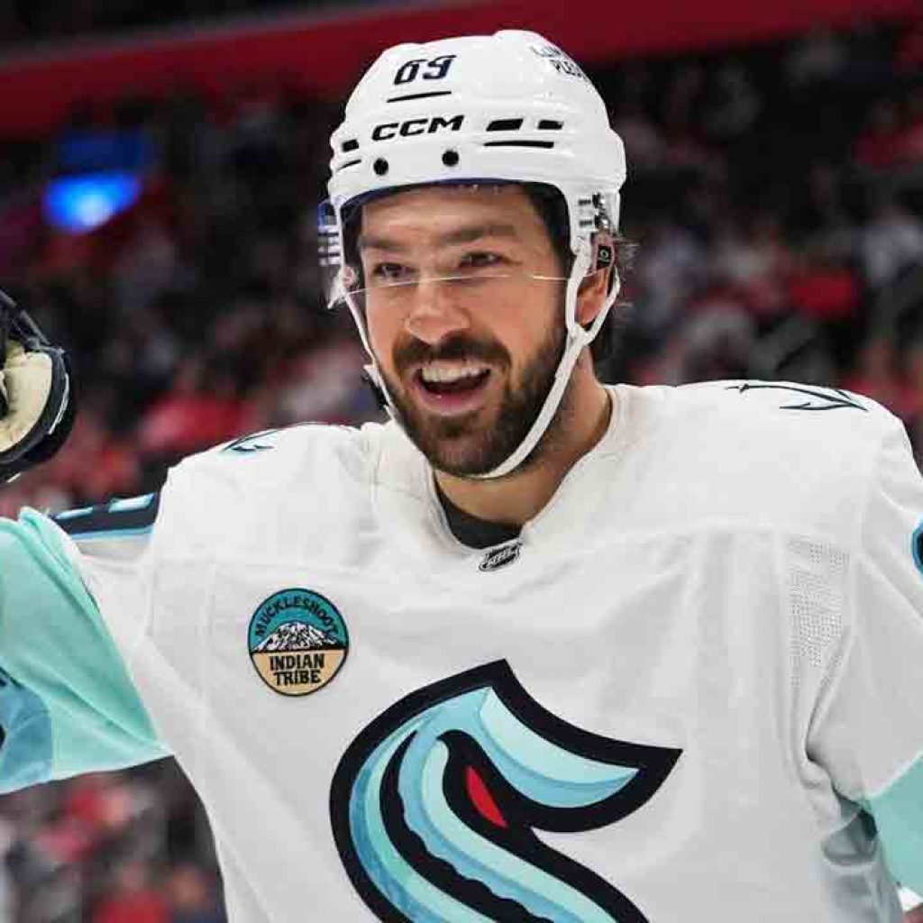 NHL Roundup: Kraken’s four-goal period leads to win over Red
Wings