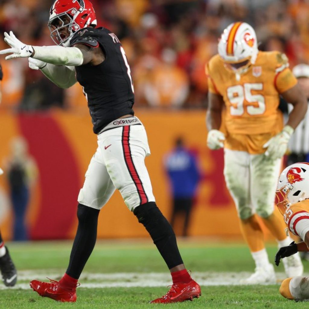 Atlanta and Tampa Bay clash for NFC South lead: Falcons vs
Bucs NFL Week 8 preview ft. Rhett Matthew