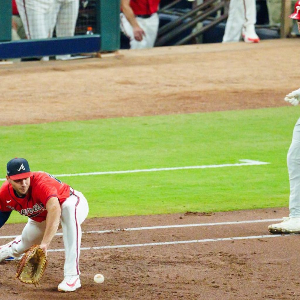 Chris Sale and multiple Braves teammates announced as
finalists for Gold Glove, MLBPA awards