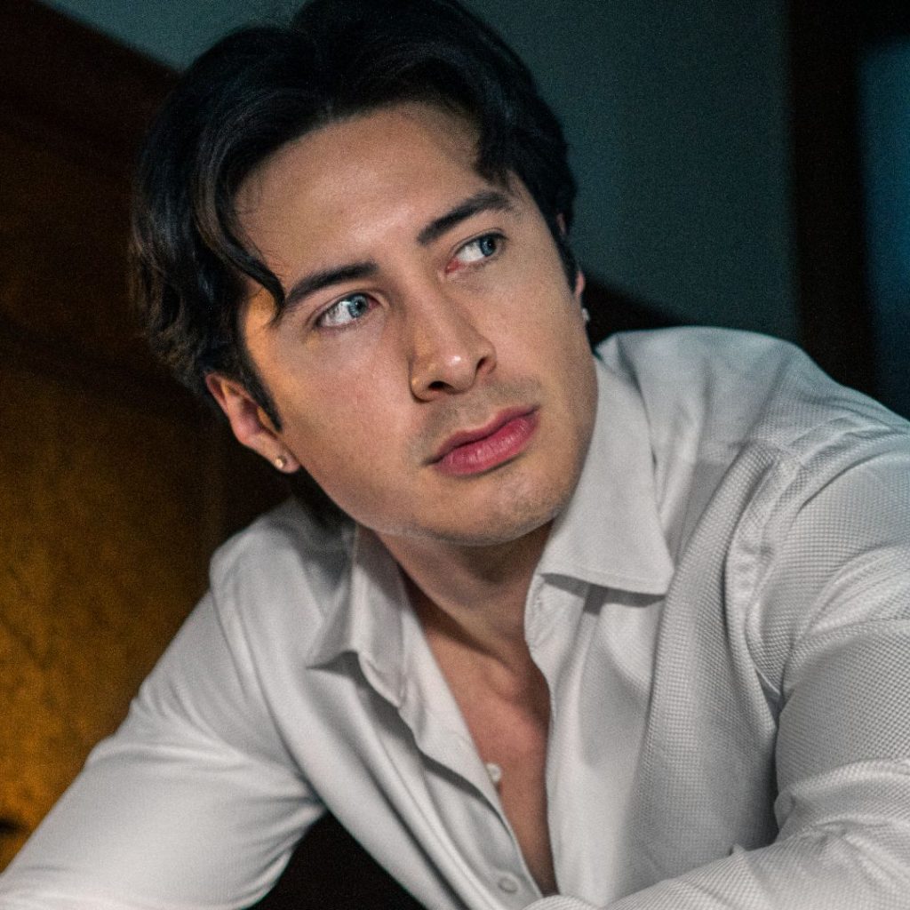Yaga: Hudson Williams’ Supernatural Thriller Is Halloween’s
Perfect New Mystery Series | Review