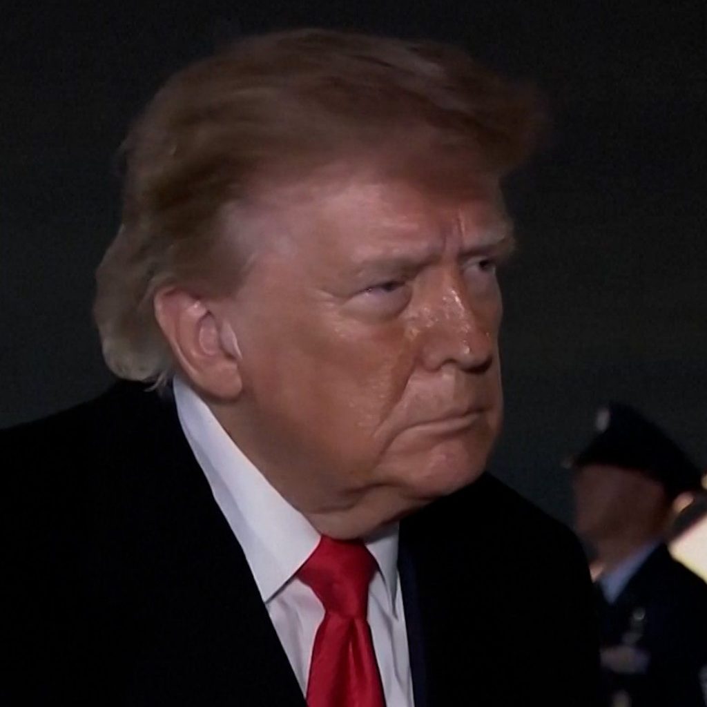 Trump calls for Ukraine election, says Zelenskyy failed to
end war