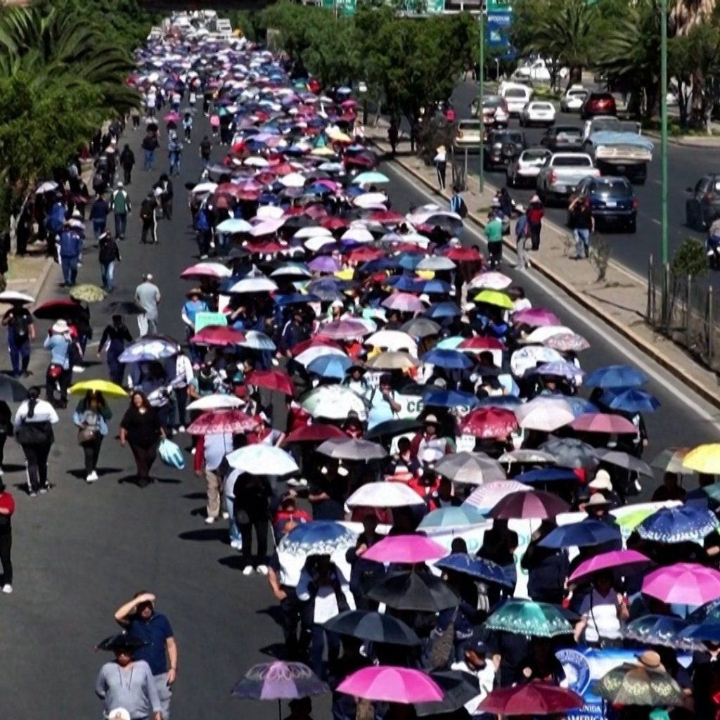 Bolivian teachers strike over wages and education
reform