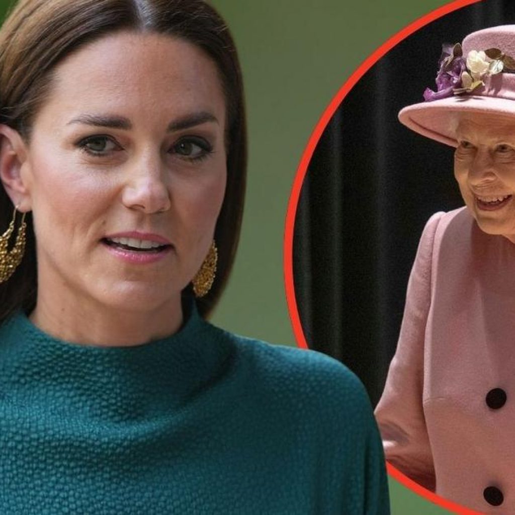 EXCLUSIVE: Kate Middleton ‘Issued Emotional Ultimatum to
Queen Before Marrying Into the Royal Family’