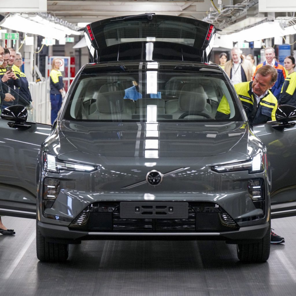 Volvo EX60 Production Snafus Will Hamper U.S. Dealer
Inventory Deep Into 2027