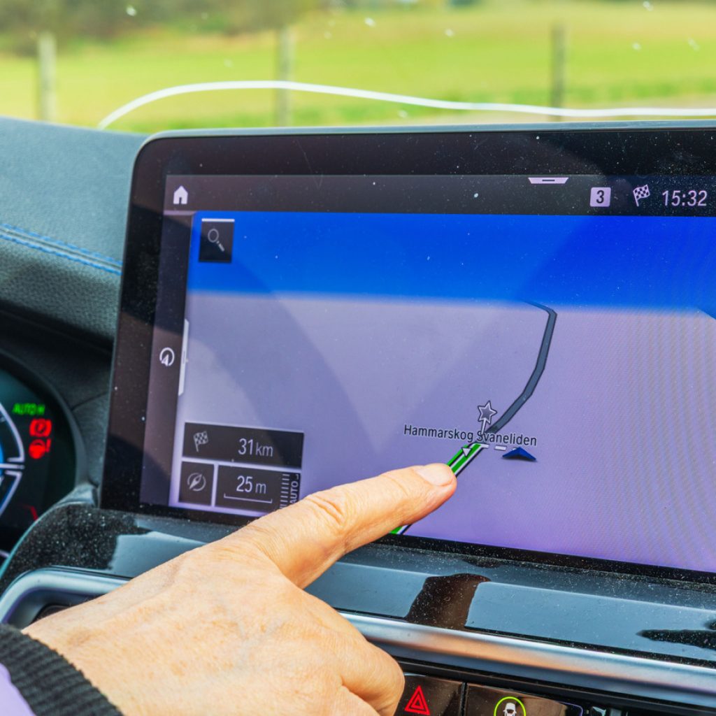 Hey! Pay Attention! Drivers Find Multitasking Tough When
Using Touchscreens, Says Study