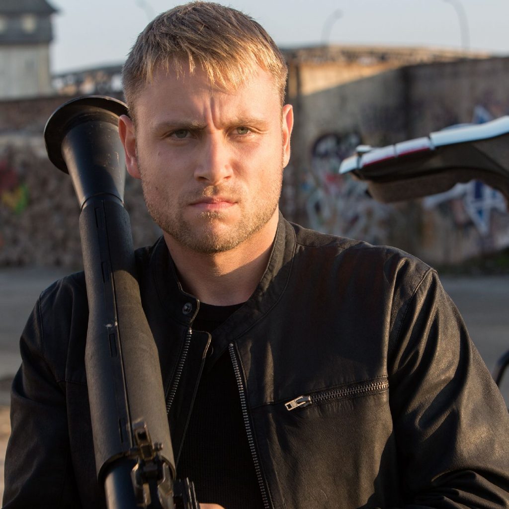Netflix’s 24-Episode Sci-Fi Series Deserves Kudos For
Putting Power In The Hands Of Viewers