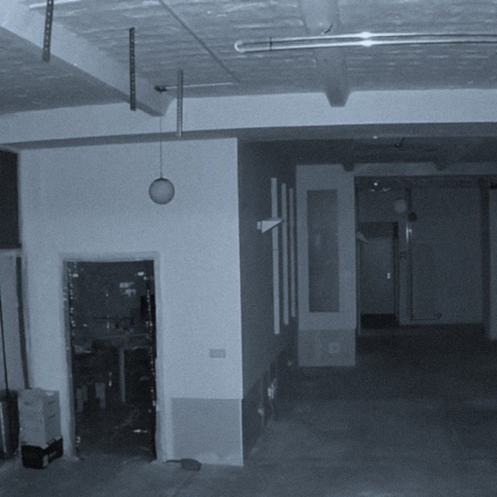 Lambrini Girls – The Basement